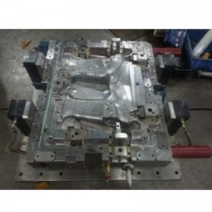 Plastic Injection Mould-Auto-B Upper Pillar